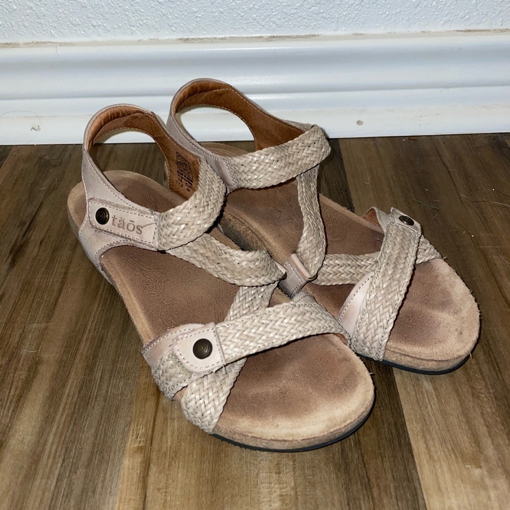 Taos sandals